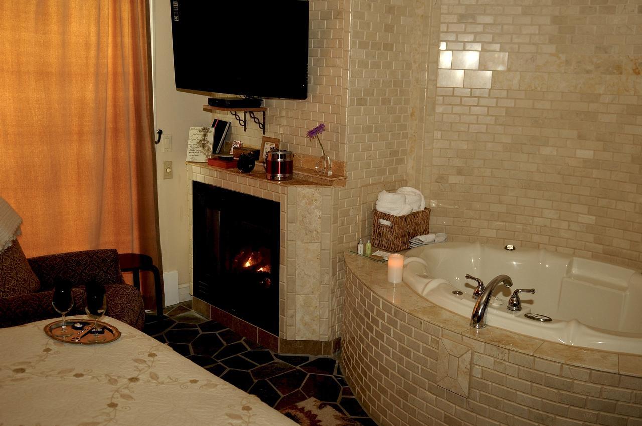 Collins Inn & Seaside Cottages (Adults Only) Ocean Shores Dış mekan fotoğraf
