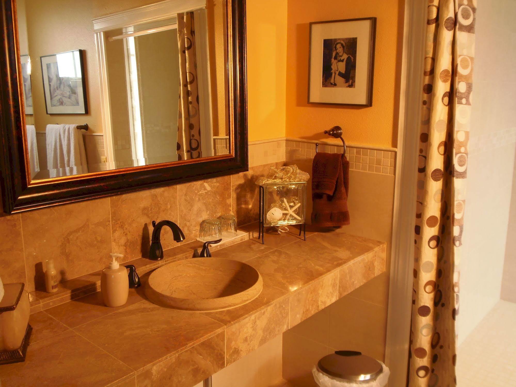 Collins Inn & Seaside Cottages (Adults Only) Ocean Shores Dış mekan fotoğraf