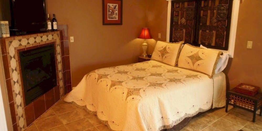 Collins Inn & Seaside Cottages (Adults Only) Ocean Shores Dış mekan fotoğraf