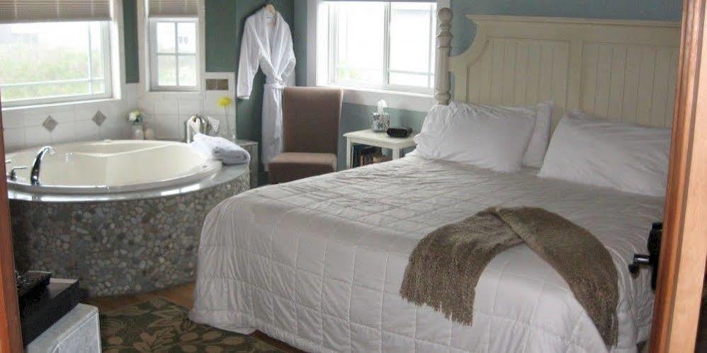 Collins Inn & Seaside Cottages (Adults Only) Ocean Shores Dış mekan fotoğraf